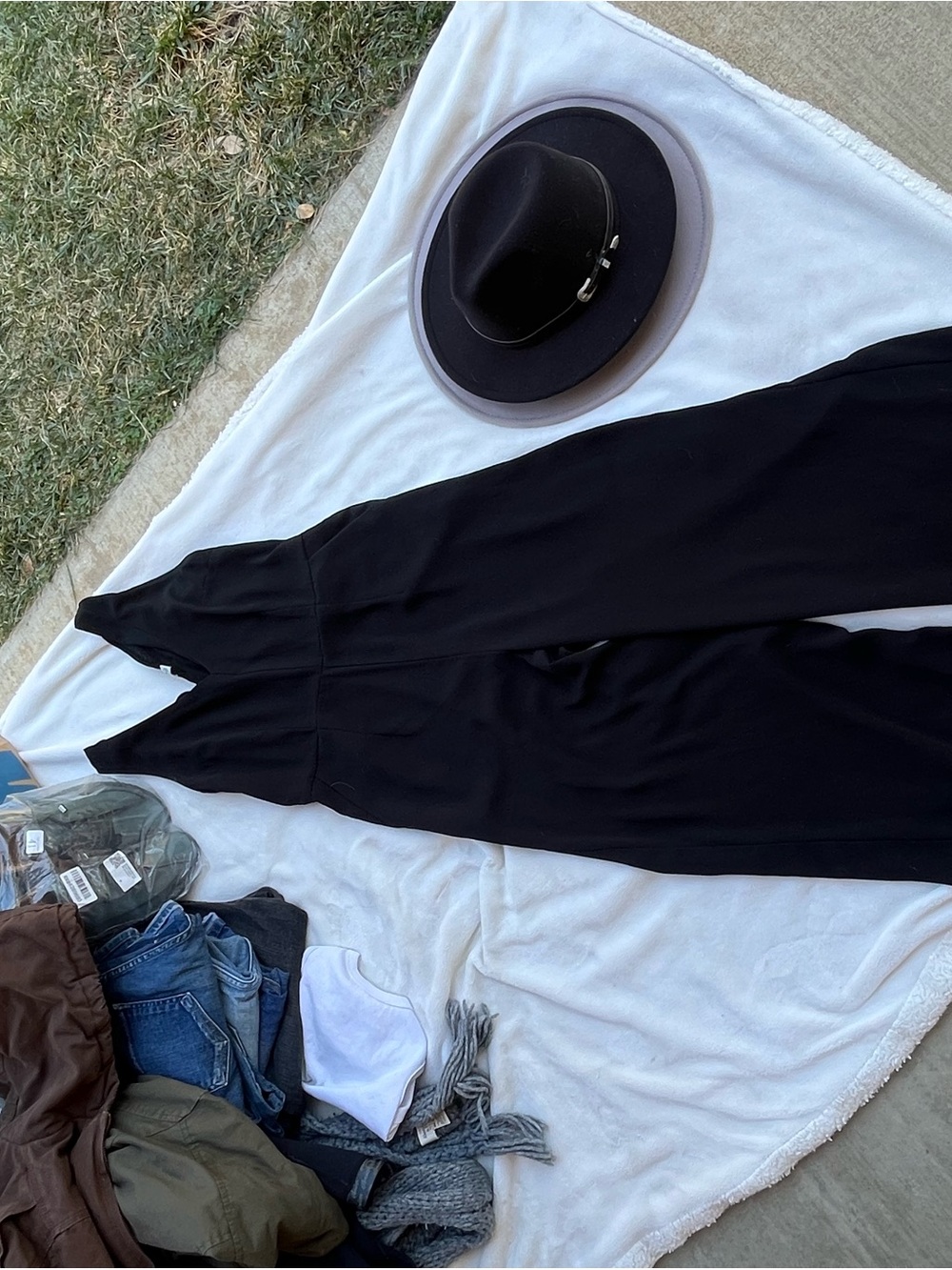 a new day Black Sleeveless V-Neck Jumpsuit
